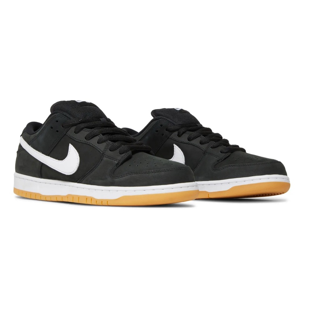 Nike Black and White Sneakers